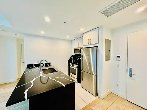 3128 Henry Hudson Pkwy E #405 Photo 1