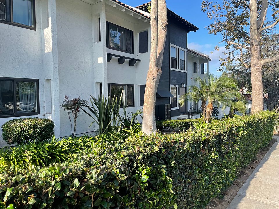 1st image of 2941 C St Unit 462