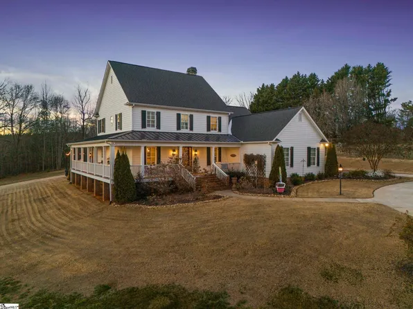 904 Laurelwood Way, Landrum, SC 29356