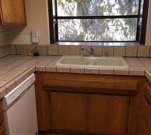 4th image of 561 Otsego Dr