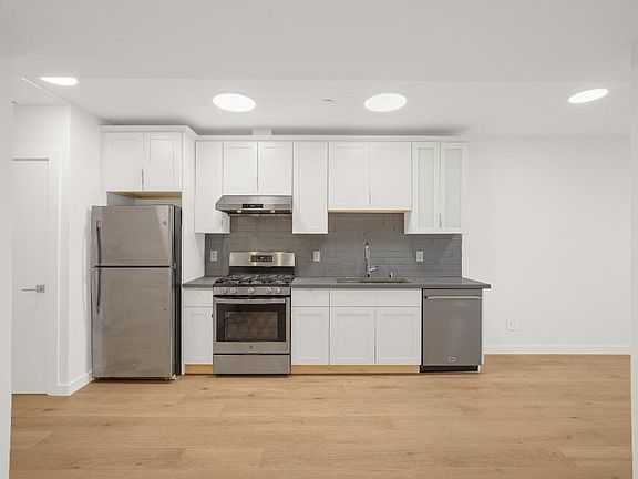5th image of 1405 15th St #1415