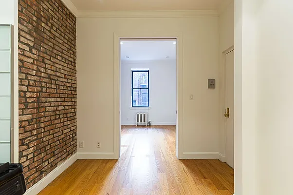 Rented by Living New York | media 8