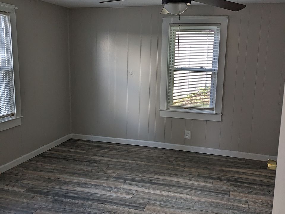 1st image of 3170 Maury Ln