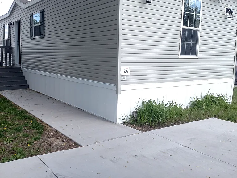 Lakewood Estates (IA) — Photo 6