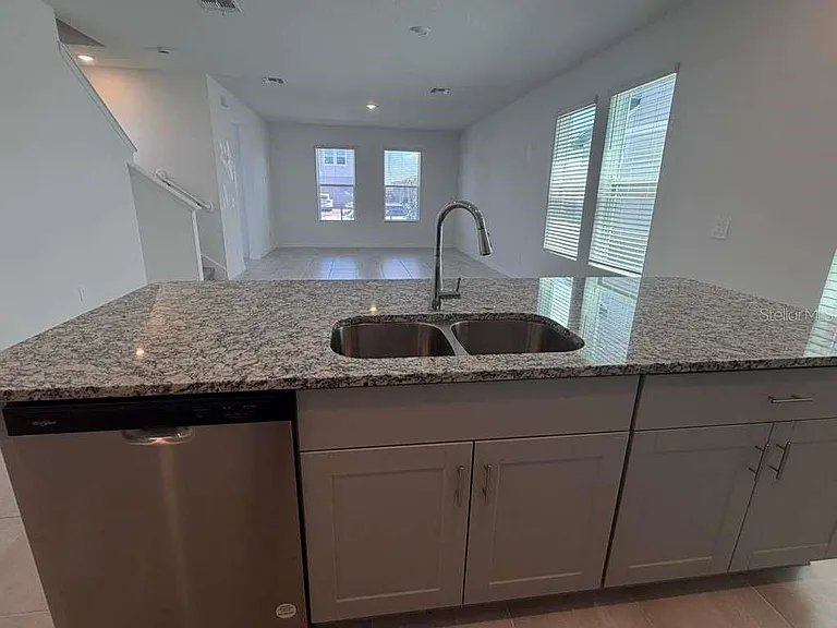 4632 Homestead Trl — Photo 3