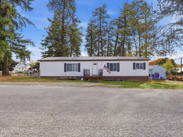 147 5th St, Priest River, ID 83856