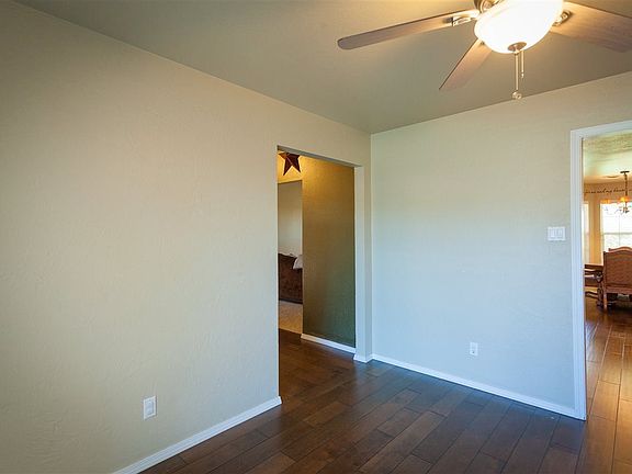 4th image of 1107 Saltillo Dr