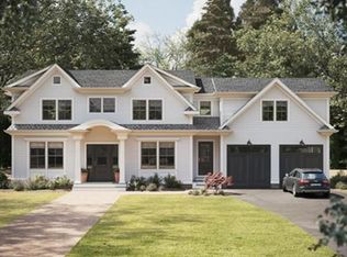 18 Jefferson Rd, Wellesley, MA 02481