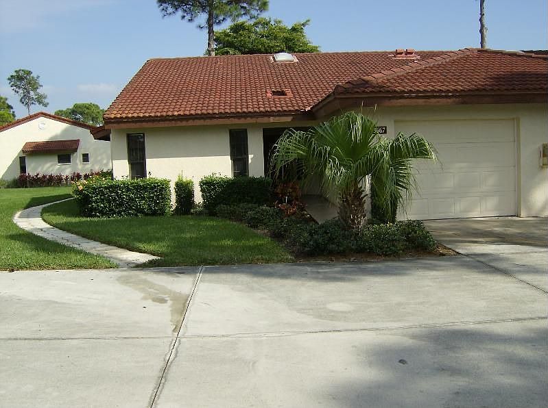 1st image of 3667 Yellow Pine Ct