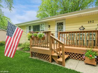 302 S 6th St, Kirkland, IL 60146