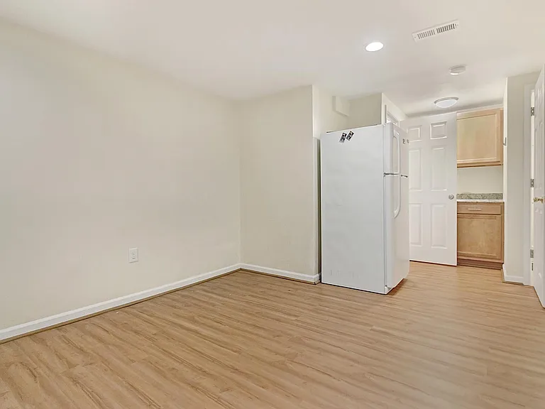 9085 Autoville Dr — Photo 22