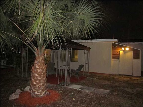 2nd image of 5509 NE 6th Ave