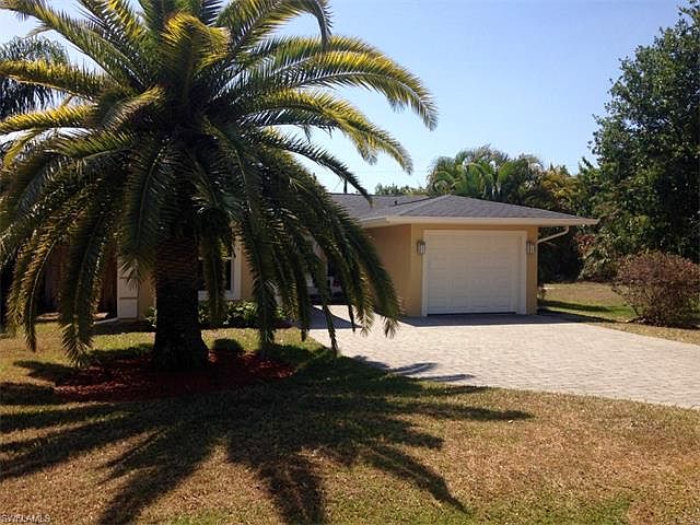1st image of 570 92nd Ave N