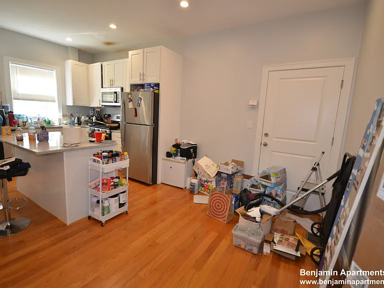 6A Islington St #5 — Photo 3