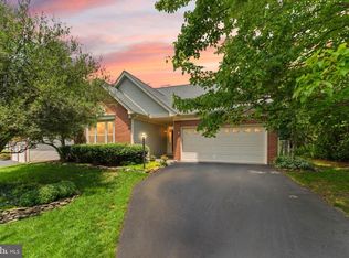 21004 Fowlers Mill Cir, Ashburn, VA 20147