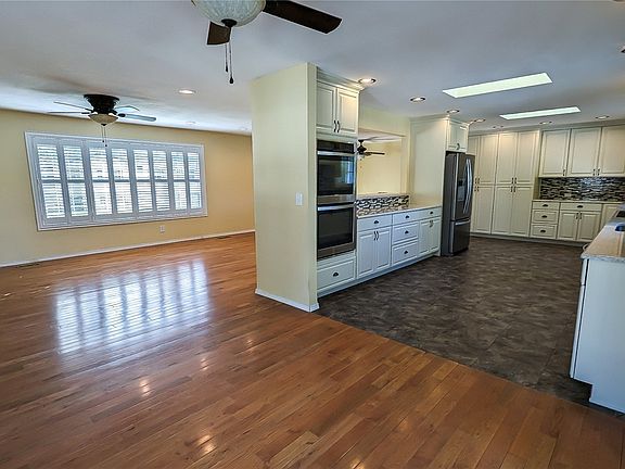 5th image of 145 Silver Drive
