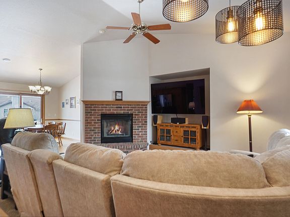 2nd image of 1739 Park Ridge Ln