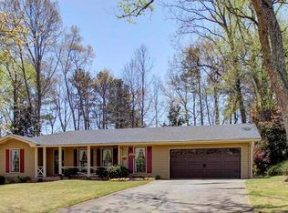 4648 Mountain Creek Dr NE, Roswell, GA 30075