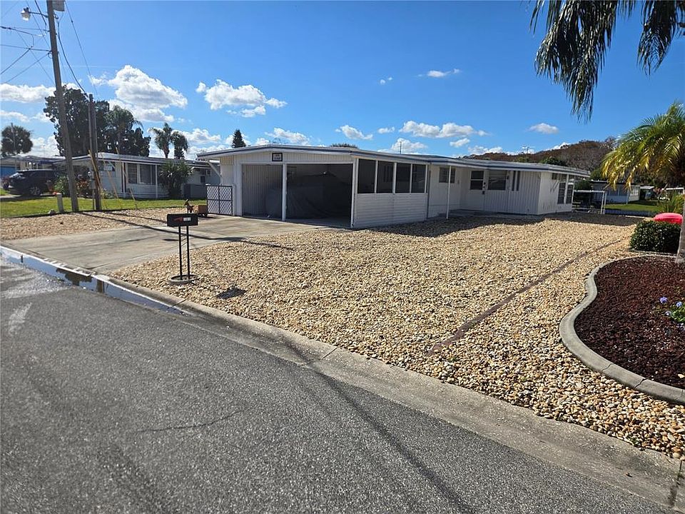 1st image of 31645 Kelly Cir