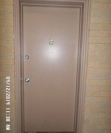 2nd image of 919 N Boxwood Dr APT 403