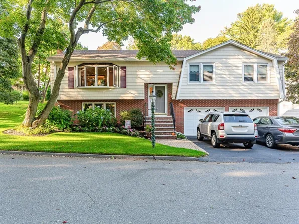 2 Kimball Dr, Stoneham, MA 02180