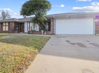 2020 Lankestar Pl, Yukon, OK 73099