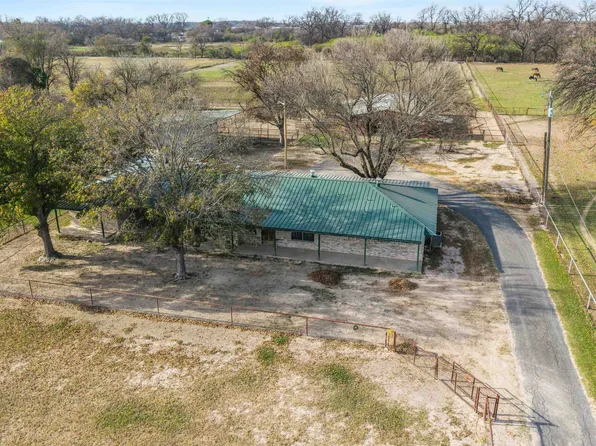711 Alderete Ln, Del Rio, TX 78840