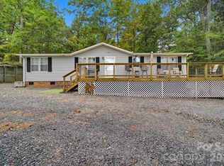 1135 Pinehaven Dr, New London, NC 28127