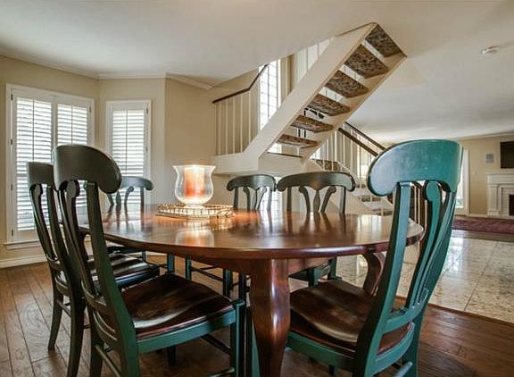 5th image of 15929 Archwood Ln #1035