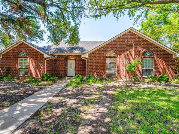 1403 Shannon Pl, Carrollton, TX 75006