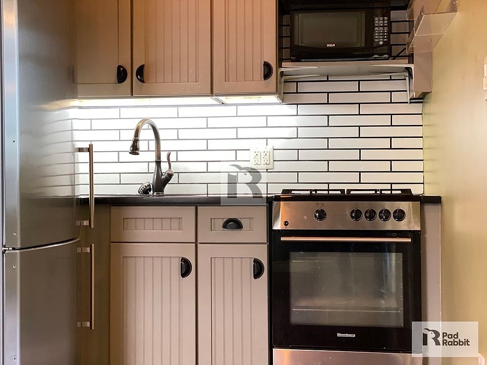 1st image of 236 Meserole St #2