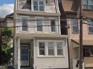 210 Clay St, Pittsburgh, PA 15215