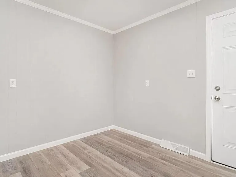708 Bluford St — Photo 14