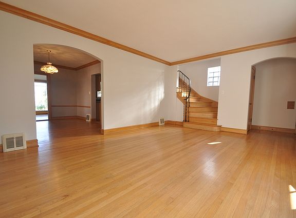 5th image of 1925 N 73rd Ave