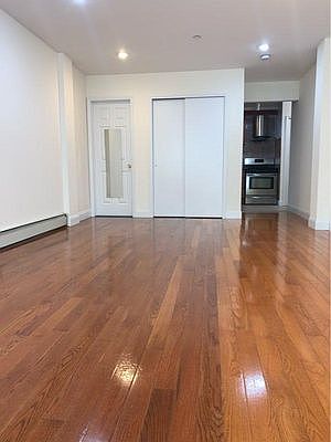 3rd image of 2716 41st Ave APT 3C