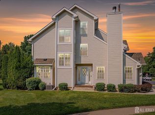 15 Allison Ct, Monmouth Junction, NJ 08852