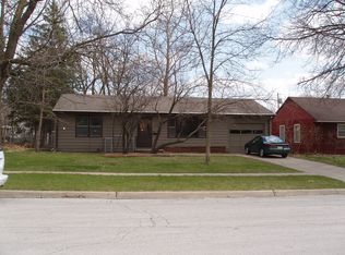 224 Hilltop Rd, Ames, IA 50014