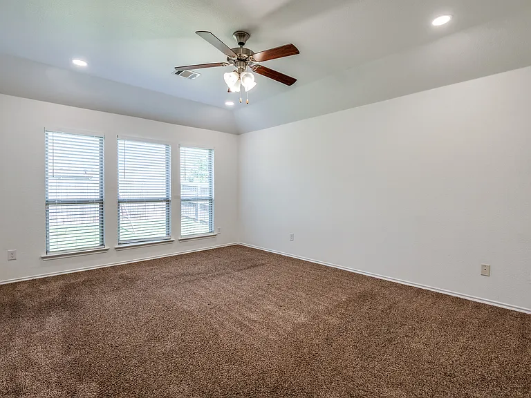 112 Mount Olive Ave — Photo 4