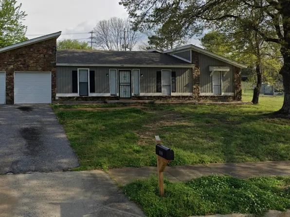 4180 Runningbrook Cir, Memphis, TN 38141