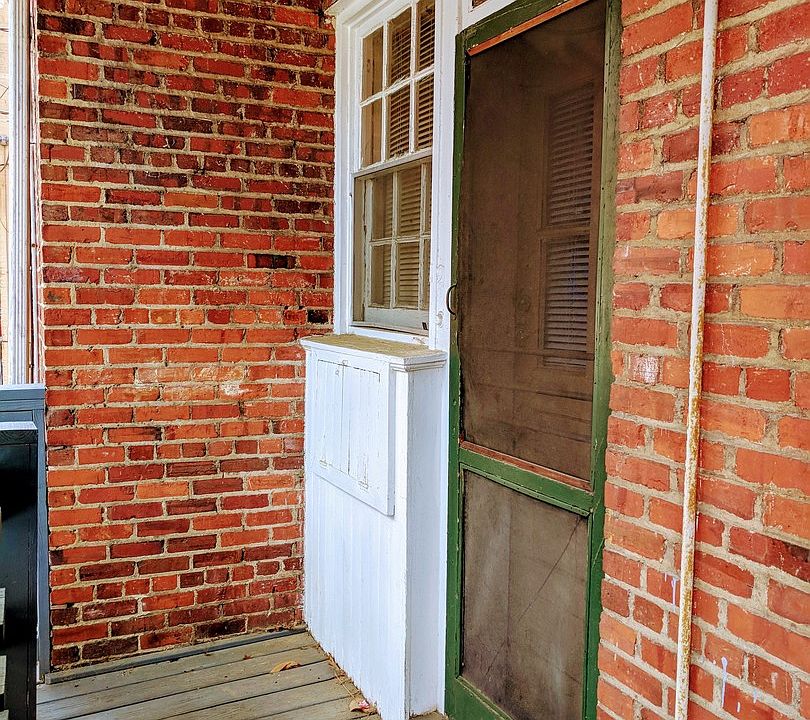 Building Photo 5
