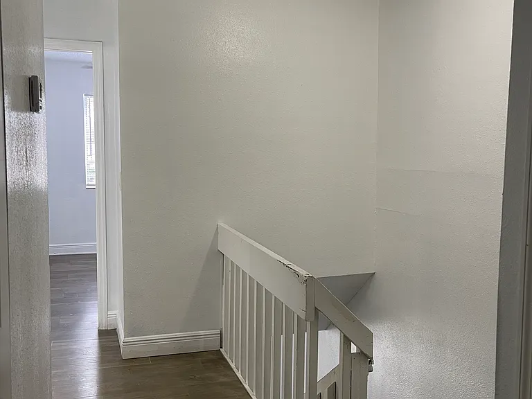 2339 Huntington Green Ct — Photo 17