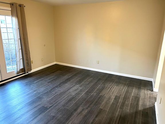 4th image of 86 Tarryton Ct W #16-D