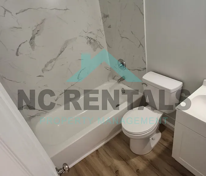 1323 Mayfair Ave — Photo 10