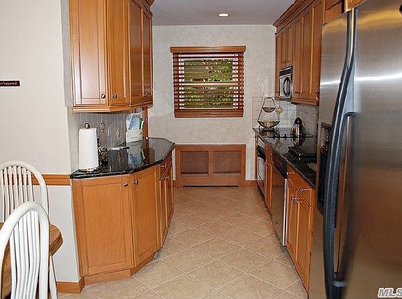 5th image of 745 Norman Dr