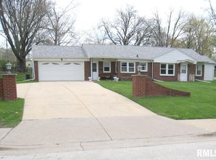 3435 24th St, Rock Island, IL 61201