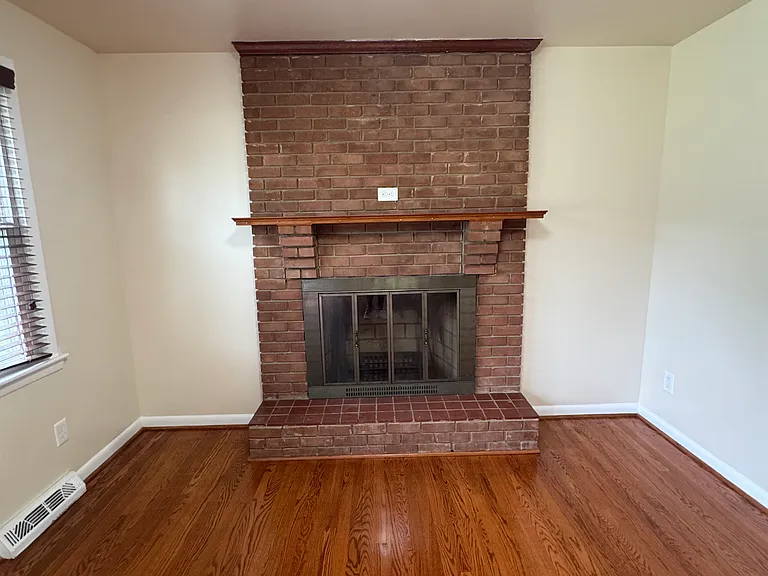 106 Bryant Rd — Photo 4