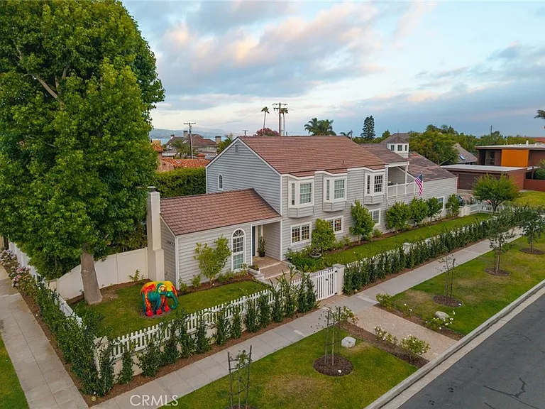 24622 Santa Clara Ave — Photo 2