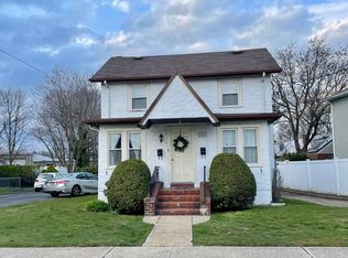 101 Burtis St FLOOR 2, Lynbrook, NY 11563