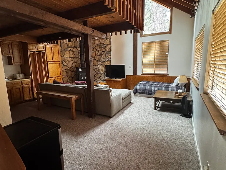 111 Basque Dr — Photo 15
