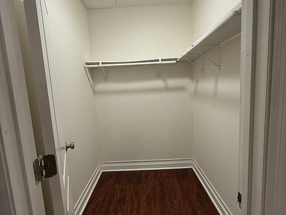 4th image of 2129 N Dayton St #G3